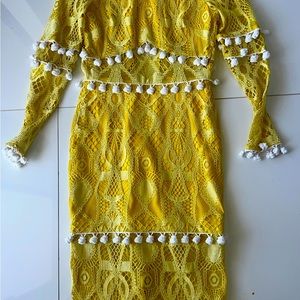 NWT Alexis lace Pom Pom yellow cocktail dress xs